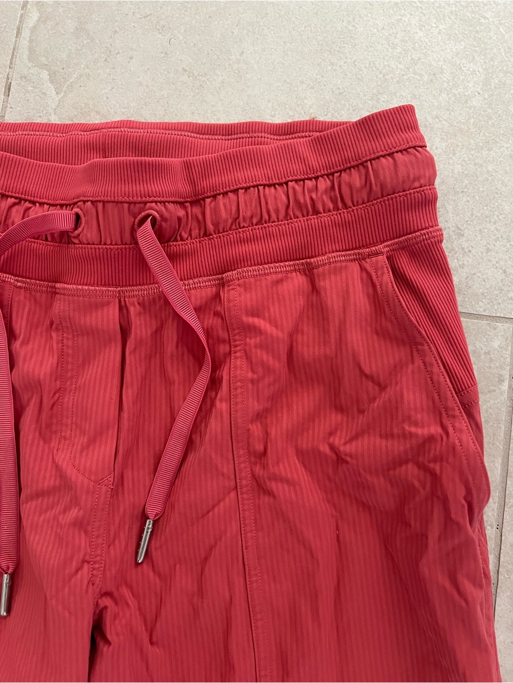Lululemon Dance Studio Mid-Rise Cropped Pant Size 4